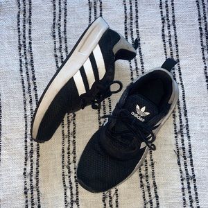 Boys Adidas Original